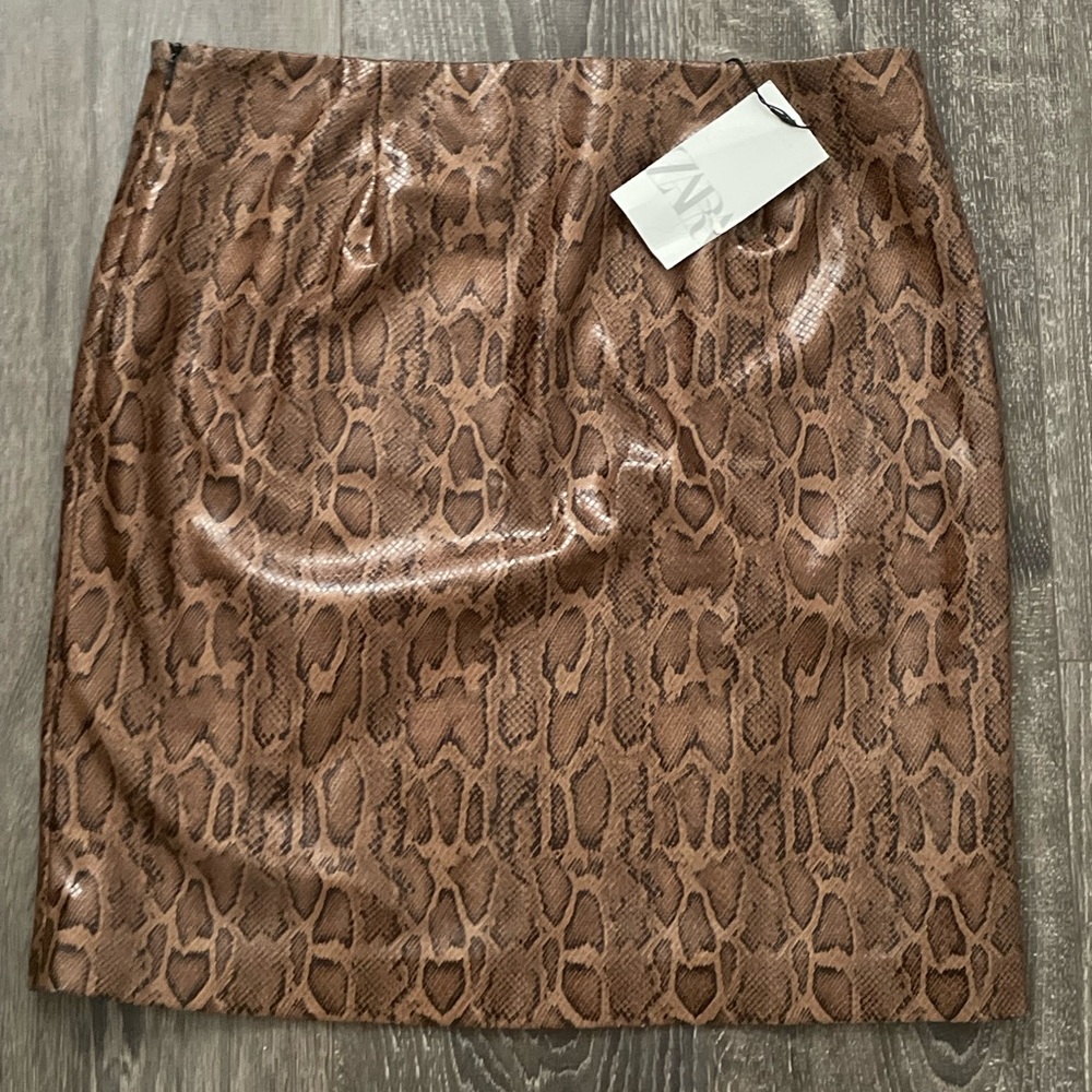 NWT - Zara Brown Snakeskin Print Pencil Skirt